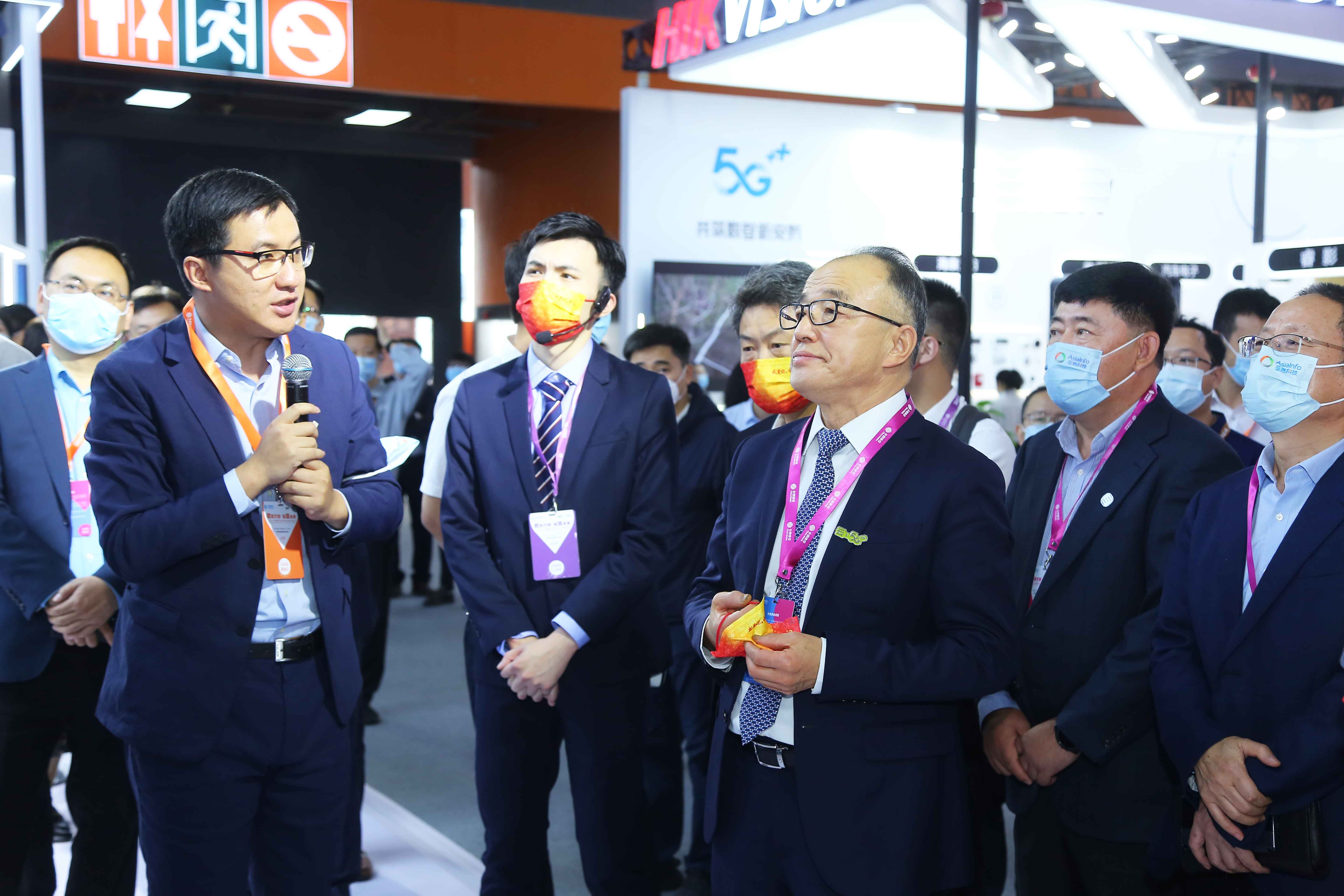 高同庆.jpg 高同庆.jpg